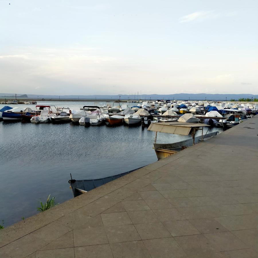 Appartamento A Marta Nel Lago Di Bolsena Bagian luar foto